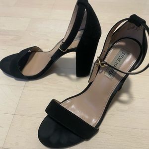 Steve Madden Carrson Black Suede Ankle Strap 9